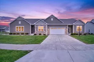 7906 W Park Circle Way, Franklin, WI 53132 - Photo 33