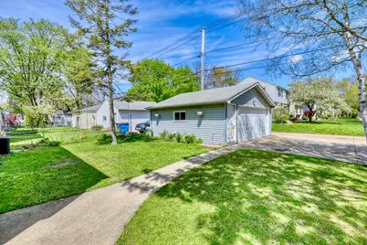 180 E Henry Clay St, Whitefish Bay, WI 53217 - Photo 3
