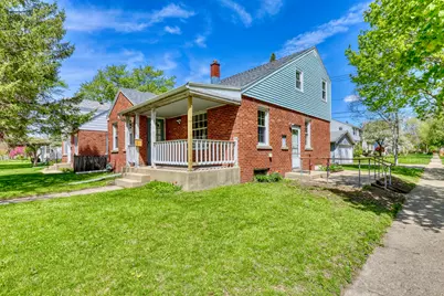 180 E Henry Clay St, Whitefish Bay, WI 53217 - Photo 25