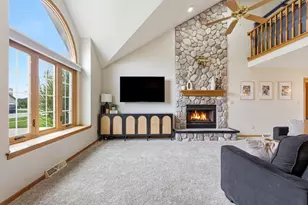 642 Small Farm Rd, Mukwonago, WI 53149 - Photo 7