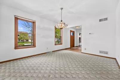 921 E Park Blvd, Oak Creek, WI 53154 - Photo 21