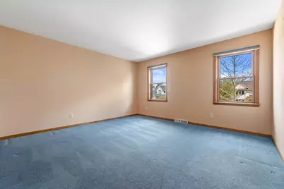921 E Park Blvd, Oak Creek, WI 53154 - Photo 31