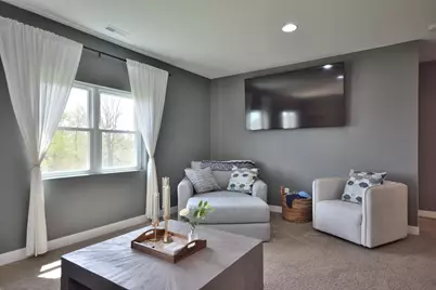 1358  Scenic Pointe Ct, Hartford, WI 53027 - Photo 19