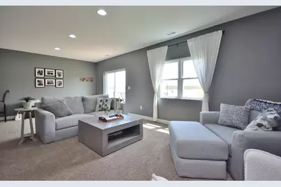 1358  Scenic Pointe Ct, Hartford, WI 53027 - Photo 17