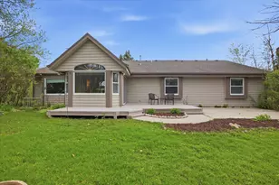 N68W14817 Prudence Dr, Menomonee Falls, WI 53051 - Photo 29