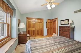 N68W14817 Prudence Dr, Menomonee Falls, WI 53051 - Photo 13