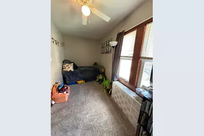 909 S 25th St, Manitowoc, WI 54220 - Photo 21