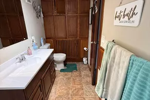 909 S 25th St, Manitowoc, WI 54220 - Photo 25