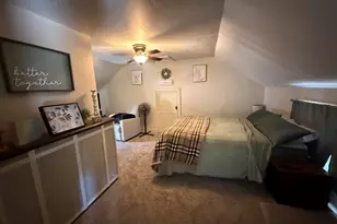 909 S 25th St, Manitowoc, WI 54220 - Photo 15