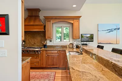 765  Brickley Ct, Fontana, WI 53125 - Photo 25