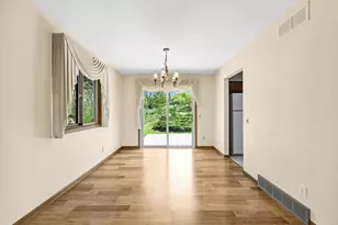 921 Greenwich Dr, Madison, WI 53711 - Photo 9