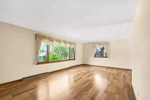 921 Greenwich Dr, Madison, WI 53711 - Photo 5