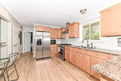 15860  Brookhill Dr, Brookfield, WI 53005 - Photo 21