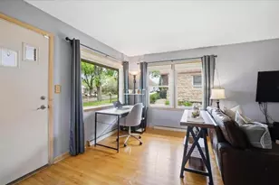 10035 W Highwood Ave, Wauwatosa, WI 53222 - Photo 13