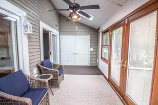 7222 W Mequon Square Dr, Mequon, WI 53092 - Photo 19