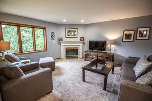 7222 W Mequon Square Dr, Mequon, WI 53092 - Photo 5