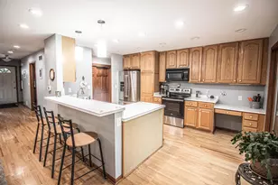 7222 W Mequon Square Dr, Mequon, WI 53092 - Photo 3