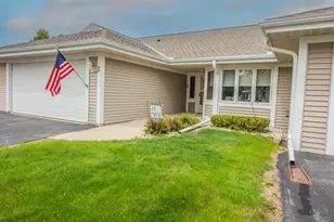 7222 W Mequon Square Dr, Mequon, WI 53092 - Photo 1