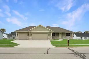 507 Sycamore Pl, Theresa, WI 53091 - Photo 1
