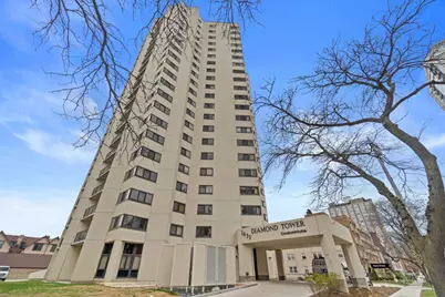 1633 N Prospect Ave #4C, Milwaukee, WI 53202 - Photo 1