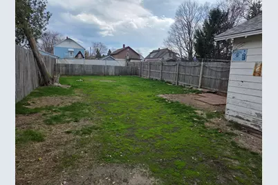 1005  19th St, Two Rivers, WI 54241 - Photo 5