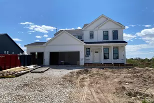 N101W16895 Tanglewood Dr, Germantown, WI 53022 - Photo 1