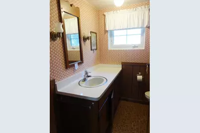 615  Rohda Dr, Racine, WI 53185 - Photo 15