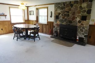 615 Rohda Dr, Racine, WI 53185 - Photo 13