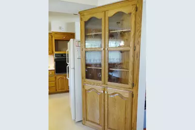 615  Rohda Dr, Racine, WI 53185 - Photo 5
