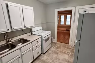 2231 S 58th St, West Allis, WI 53219 - Photo 7