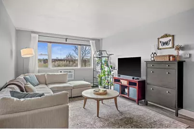2121 N Cambridge Ave #314, Milwaukee, WI 53202 - Photo 5