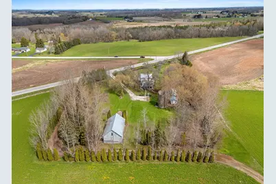7047 W Custer St, Manitowoc, WI 54220 - Photo 73