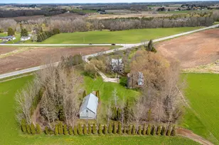 7047 W Custer St, Manitowoc, WI 54220 - Photo 73