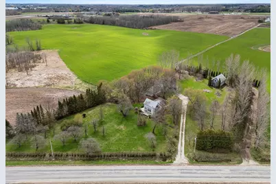 7047 W Custer St, Manitowoc, WI 54220 - Photo 75