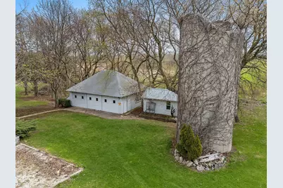 7047 W Custer St, Manitowoc, WI 54220 - Photo 33