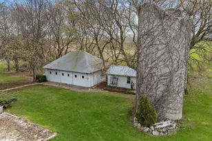 7047 W Custer St, Manitowoc, WI 54220 - Photo 33