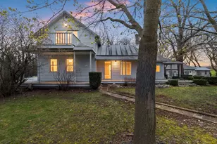 7047 W Custer St, Manitowoc, WI 54220 - Photo 3