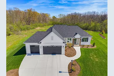 W144N11538  Wrenwood Dr, Germantown, WI 53022 - Photo 1