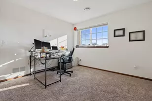 N42W22770 Beacon Ct, Pewaukee, WI 53072 - Photo 35