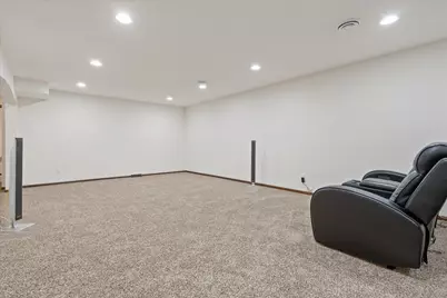 N42W22770  Beacon Ct, Pewaukee, WI 53072 - Photo 39