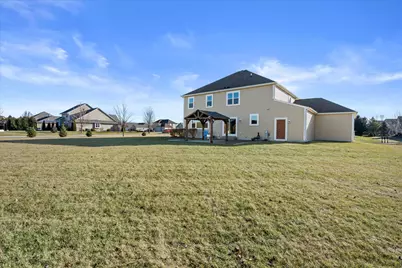 N42W22770  Beacon Ct, Pewaukee, WI 53072 - Photo 45