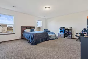 N42W22770 Beacon Ct, Pewaukee, WI 53072 - Photo 23