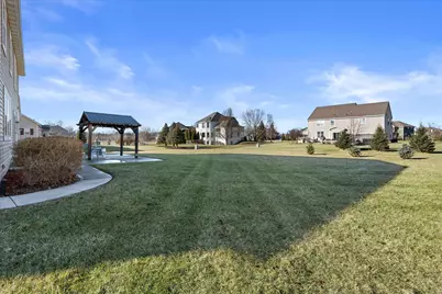 N42W22770  Beacon Ct, Pewaukee, WI 53072 - Photo 43