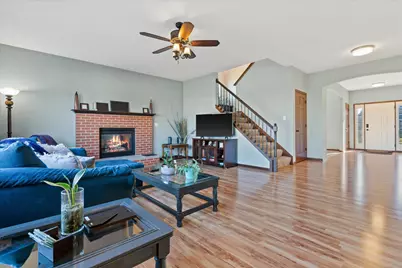 N42W22770  Beacon Ct, Pewaukee, WI 53072 - Photo 9