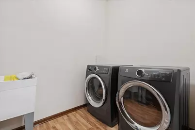 N42W22770  Beacon Ct, Pewaukee, WI 53072 - Photo 21