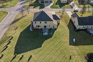 N42W22770 Beacon Ct, Pewaukee, WI 53072 - Photo 59