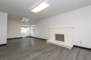 208 Wright St, Waukesha, WI 53186 - Photo 5