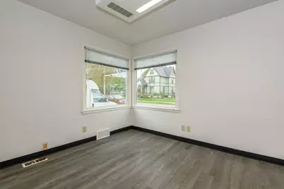 208  Wright St, Waukesha, WI 53186 - Photo 37
