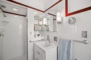 1140 E Bywater Ln, Fox Point, WI 53217 - Photo 37