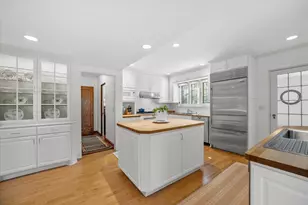 1140 E Bywater Ln, Fox Point, WI 53217 - Photo 17